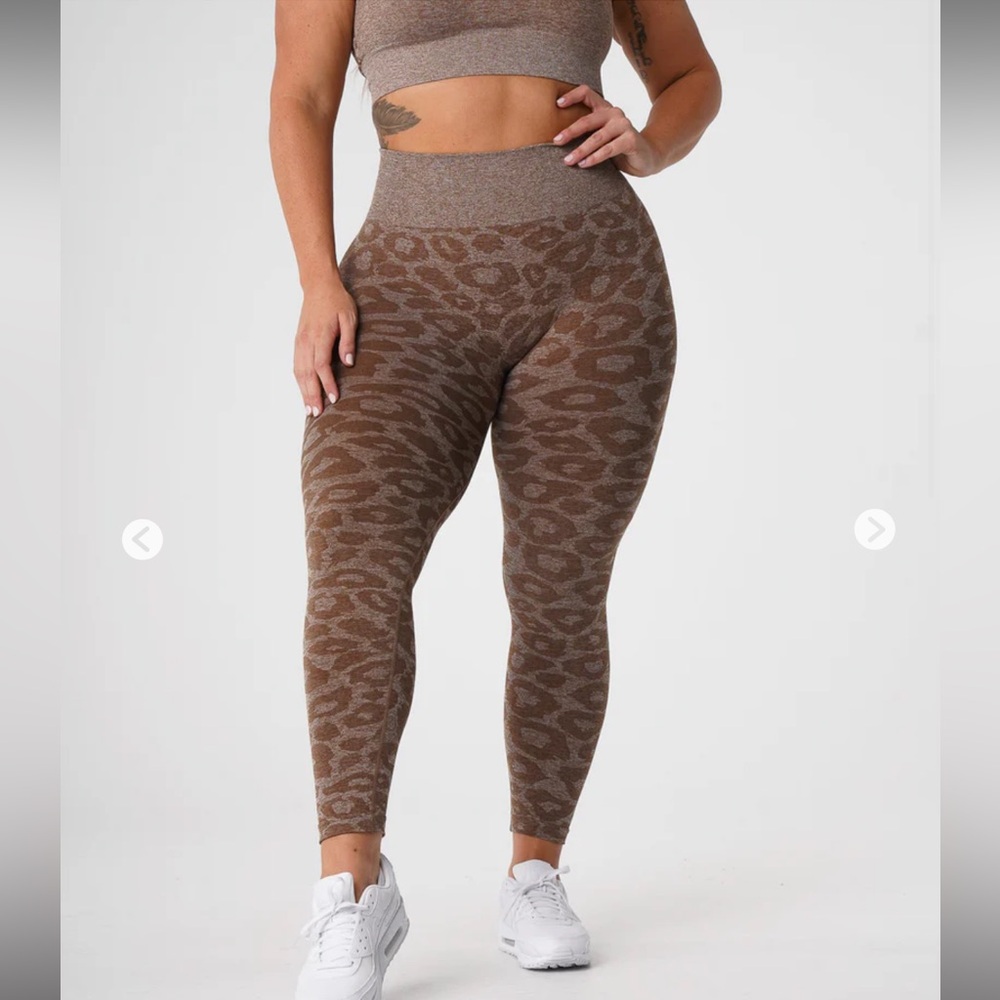 NVGTN Mocha Leopard Seamless Leggings, Size Large
